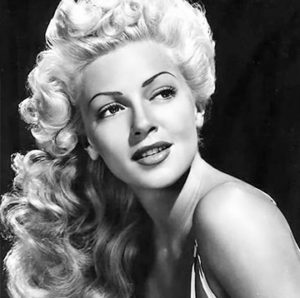 Vintage Lash extension service in Naples, FL